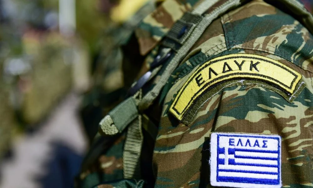 Τραγωδία στην Κύπρο: Στρατιώτης της ΕΛΔΥΚ έχασε τη δεξιά παλάμη του εξαιτίας τραυματισμού από χειροβομβίδα